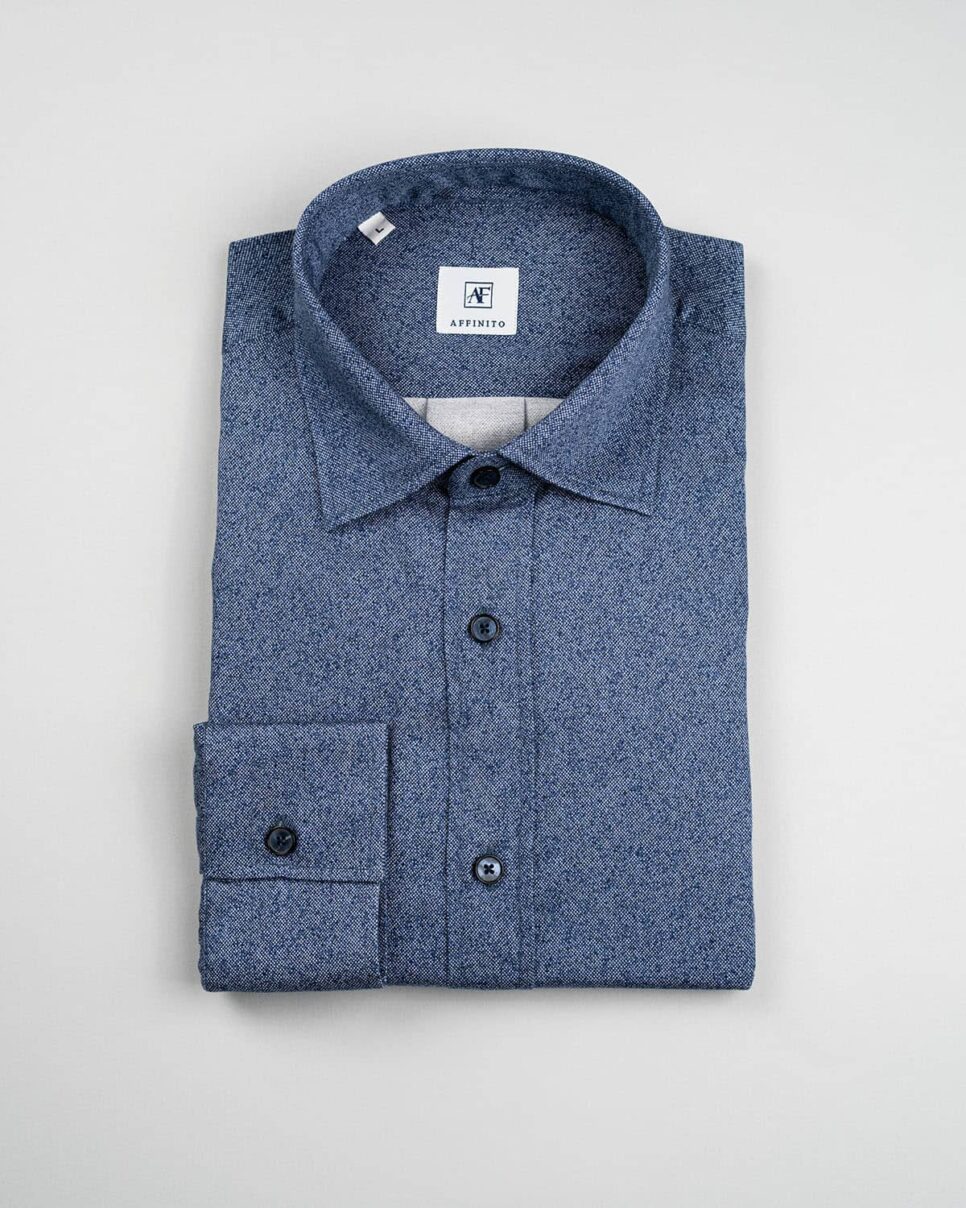 Camicia in flanella color blu, collo italiano