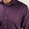 Camicia a righe rosse, collo francese