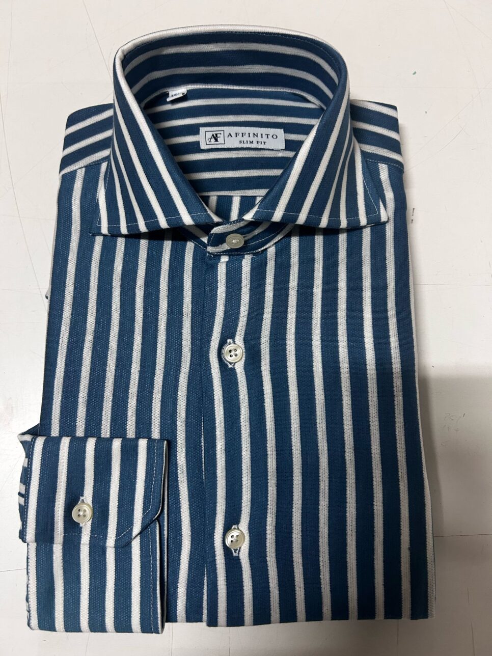 Camicia a Righe Blu in Filo di Scozia, Collo Francese